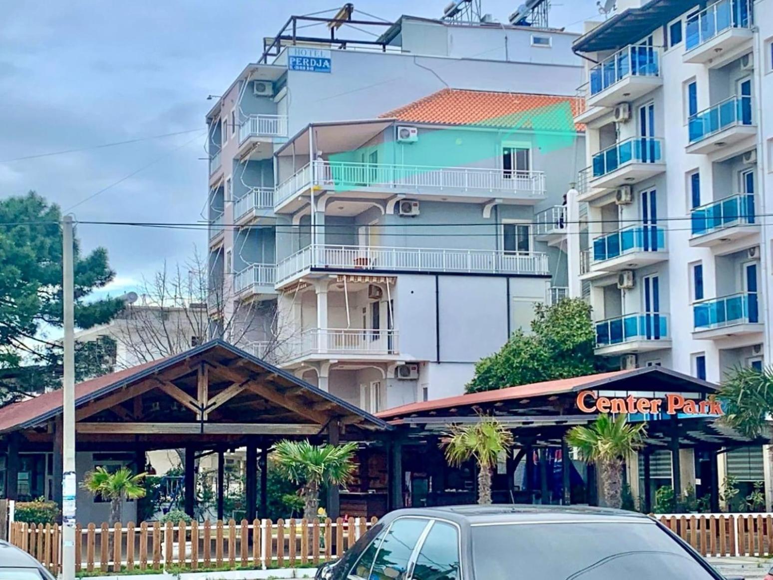 Theview Apartment